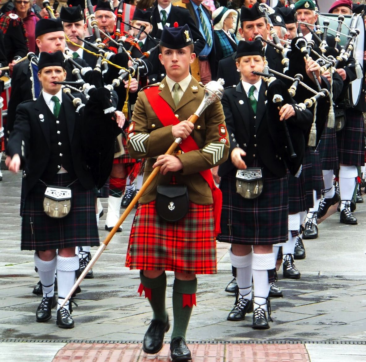 HIGHLAND PARADE Highland Reserve Forces & Cadets Association